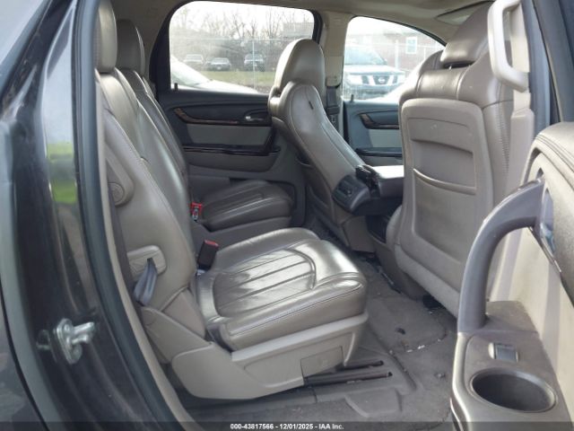 GMC Acadia Denali Image 7