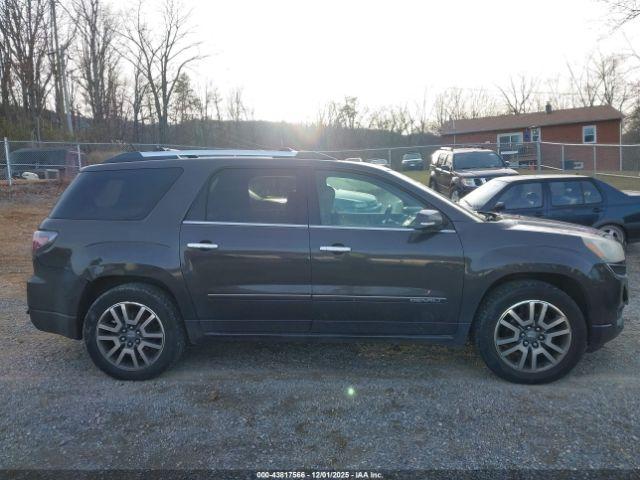 GMC Acadia Denali Image 9