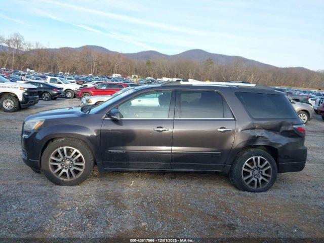 GMC Acadia Denali Image 14