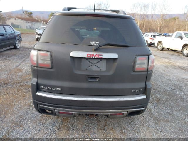 GMC Acadia Denali Image 15