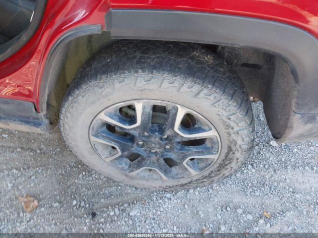 Jeep Compass Trailhawk 4x4 Image 13