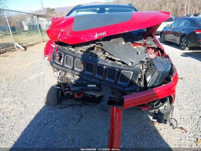 Jeep Compass Trailhawk 4x4 Image 14