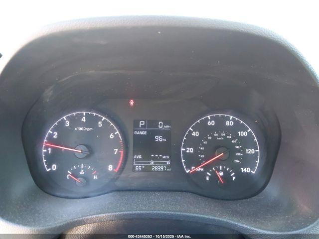 Hyundai ACCENT Se Image 8