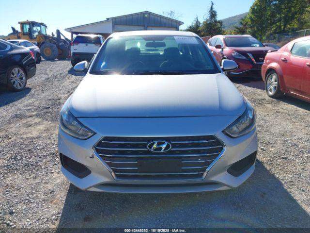 Hyundai ACCENT Se Image 4