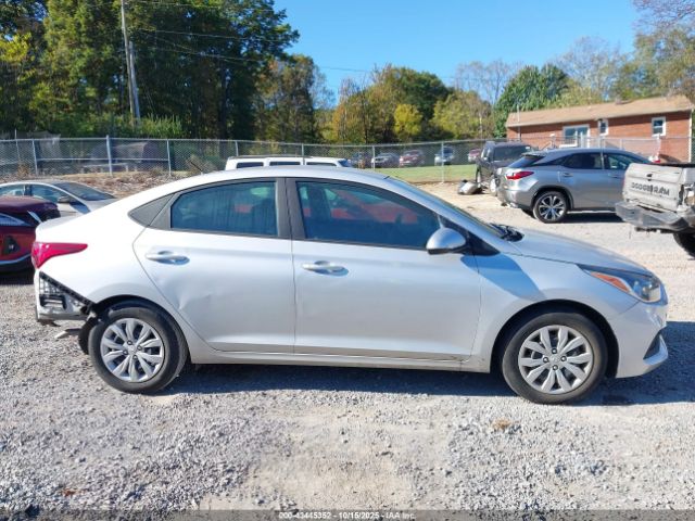 Hyundai ACCENT Se Image 19