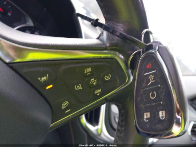 Chevrolet Equinox Premier Image 12