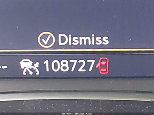 Chevrolet Equinox Premier Image 17