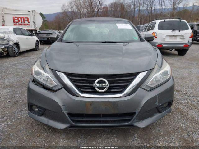 Nissan Altima 2.5 Sl Image 9
