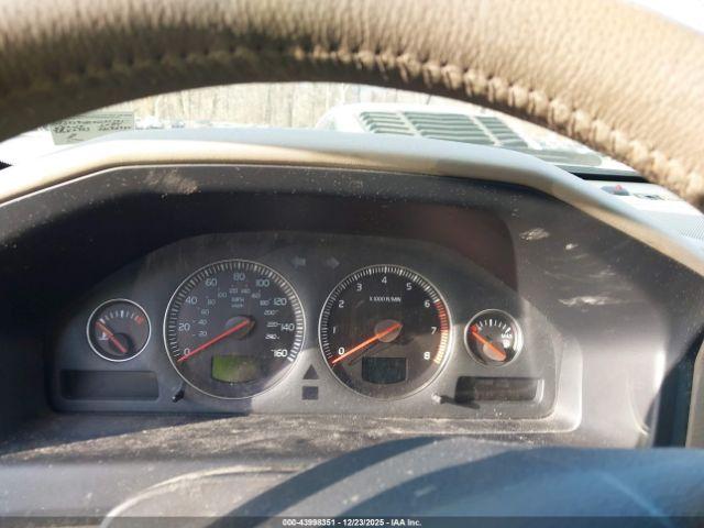 Volvo XC70 2.5t Image 5