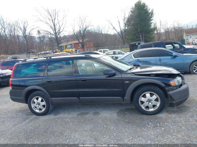 Volvo XC70 2.5t Image 13