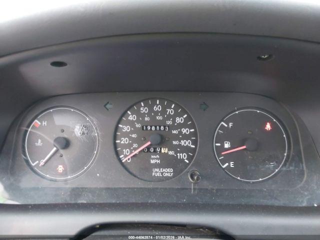 Toyota Corolla Ce Image 9