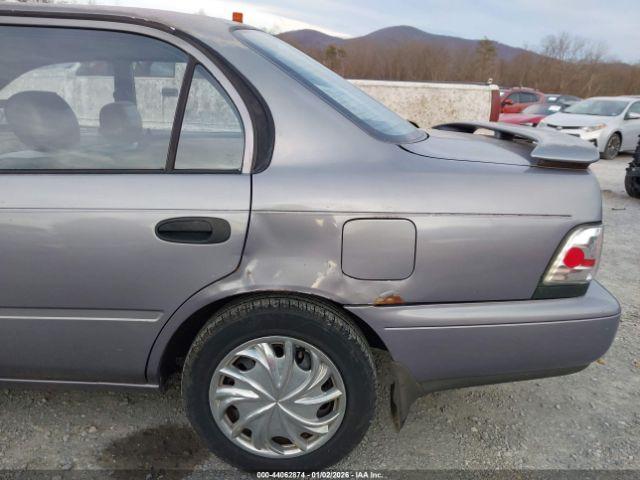 Toyota Corolla Ce Image 3