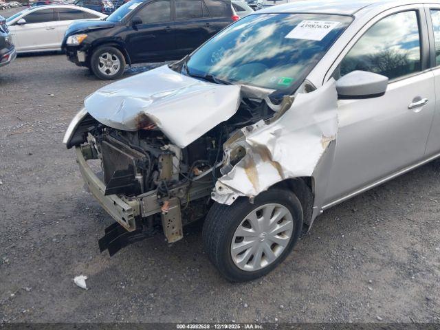 Nissan Versa 1.6 Sv Image 12