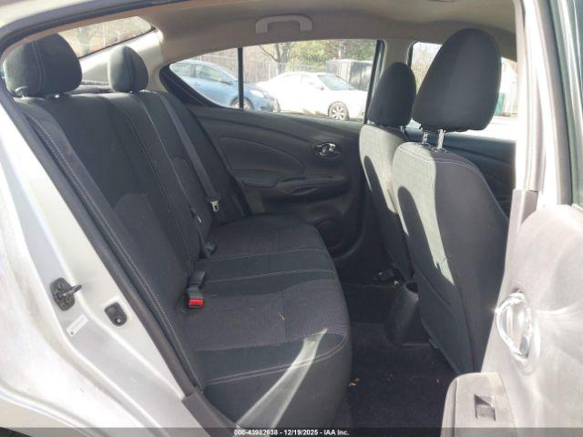 Nissan Versa 1.6 Sv Image 8