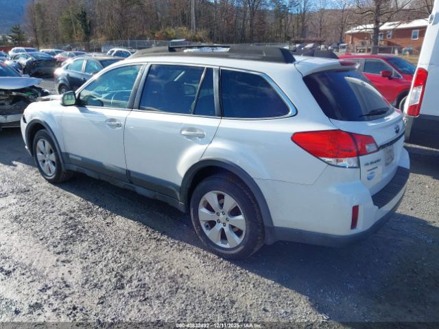 Subaru Outback 2.5i Limited Image 11