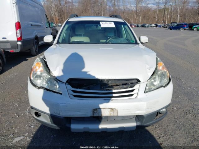 Subaru Outback 2.5i Limited Image 15