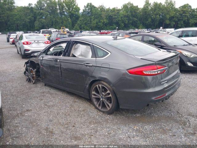 Ford Fusion Titanium Image 7