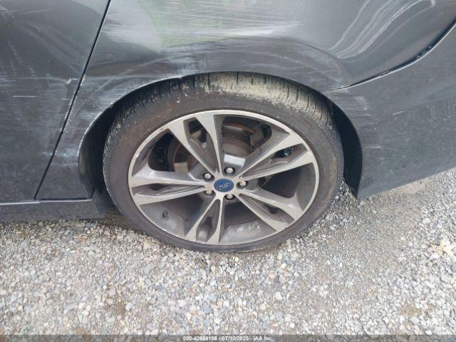 Ford Fusion Titanium Image 10