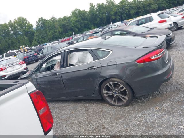 Ford Fusion Titanium Image 9