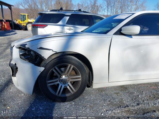 Dodge Charger Image 11