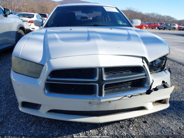 Dodge Charger Image 9