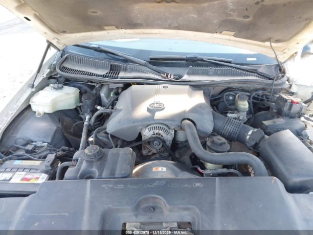 Lincoln Towncar Executive Image 9