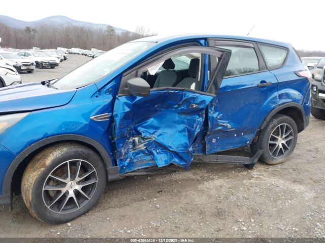 Ford Escape S Image 16