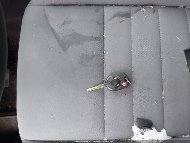 Ford Escape S Image 11