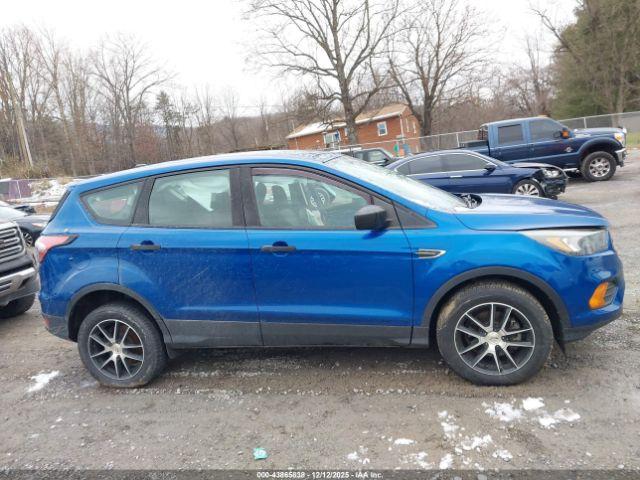 Ford Escape S Image 12