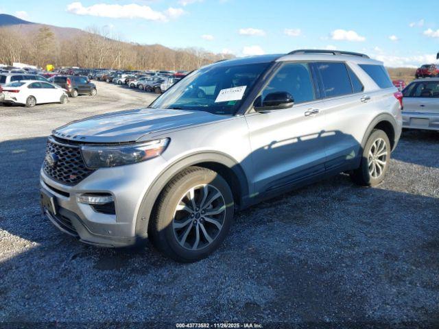 Ford Explorer St Image 12