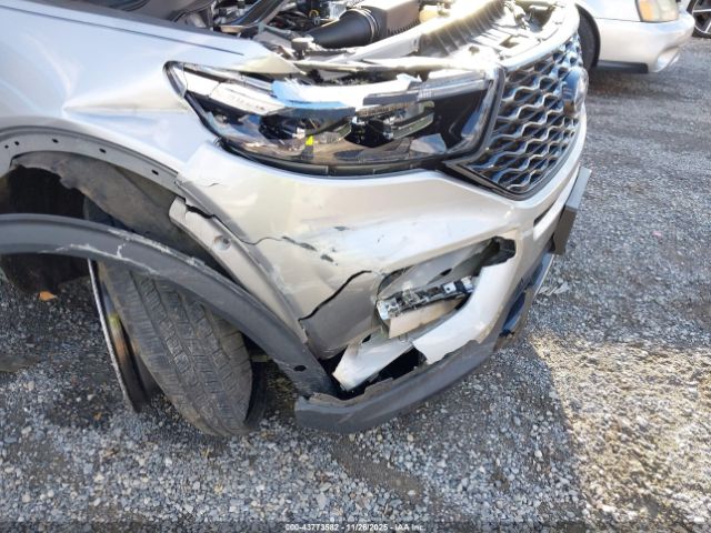 Ford Explorer St Image 9