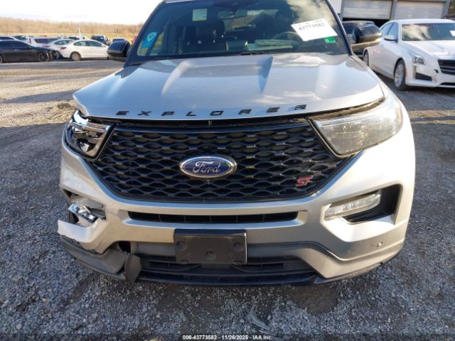 Ford Explorer St Image 14