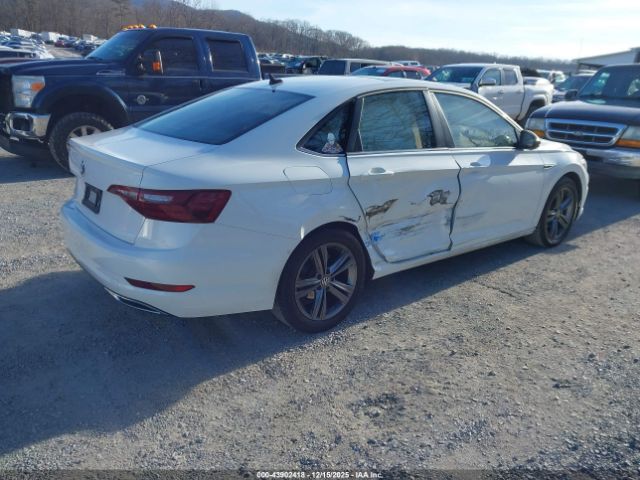 Volkswagen Jetta Image 8