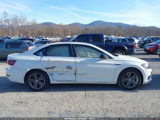 Volkswagen Jetta Image 16