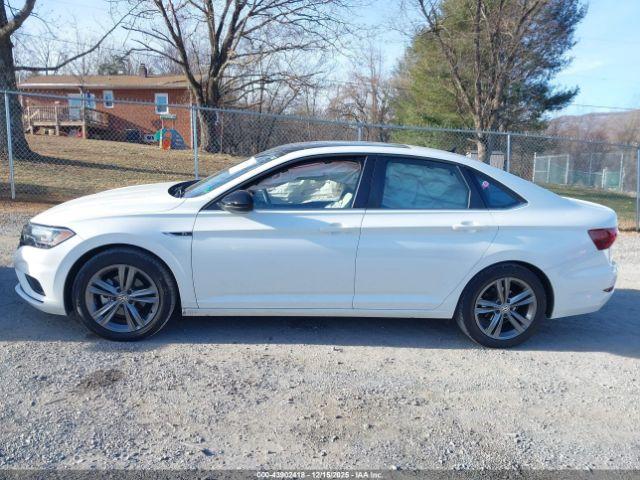 Volkswagen Jetta Image 6