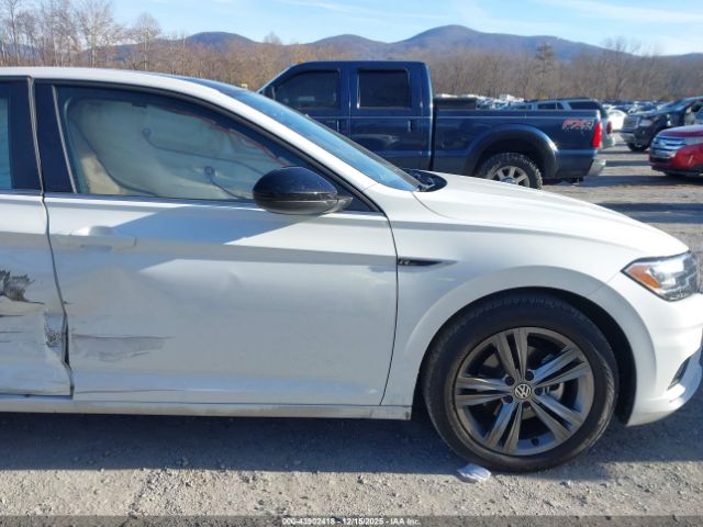 Volkswagen Jetta Image 19