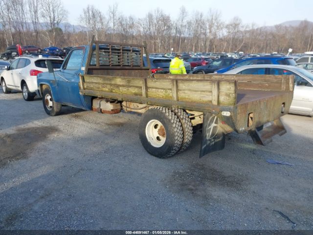 Chevrolet R30 Image 18