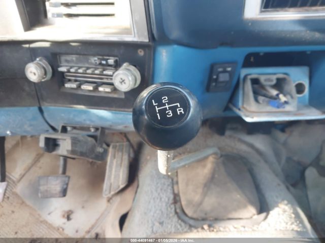 Chevrolet R30 Image 4