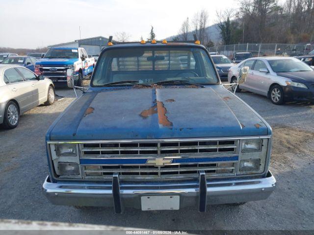 Chevrolet R30 Image 8