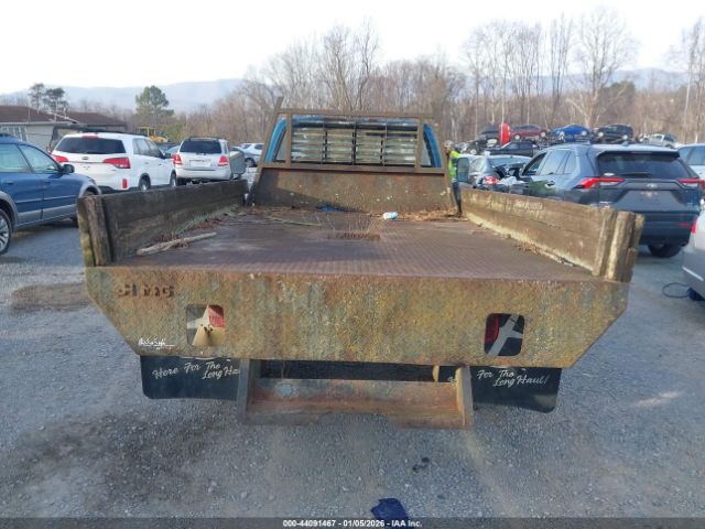 Chevrolet R30 Image 16