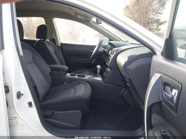 Nissan Rogue Sv Image 4