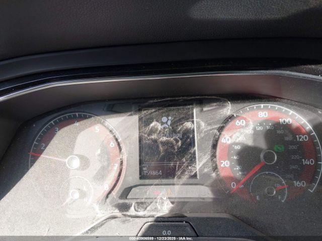 Volkswagen Jetta Image 8