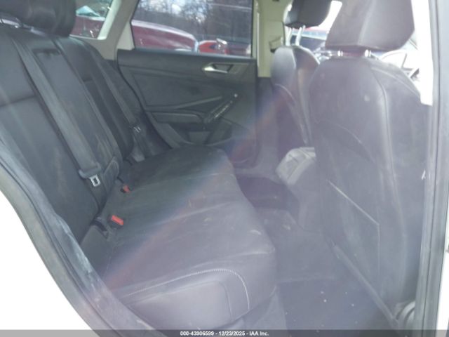 Volkswagen Jetta Image 15