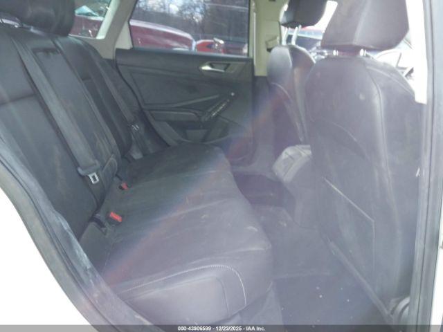 Volkswagen Jetta Image 15