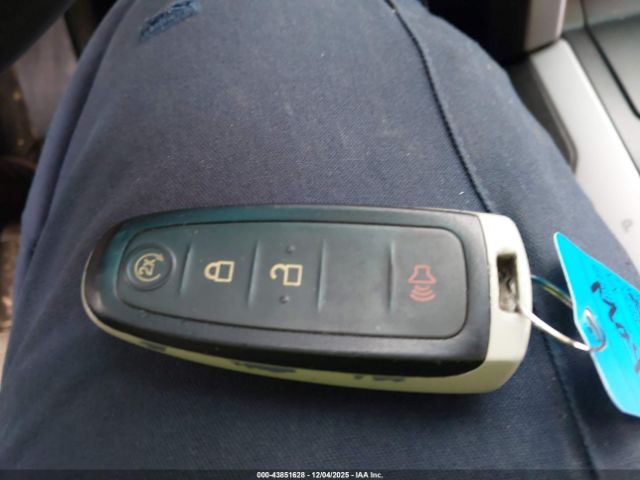 Ford Explorer Limited Image 12