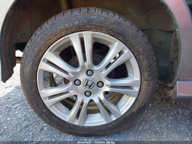 Honda Fit Sport Image 8