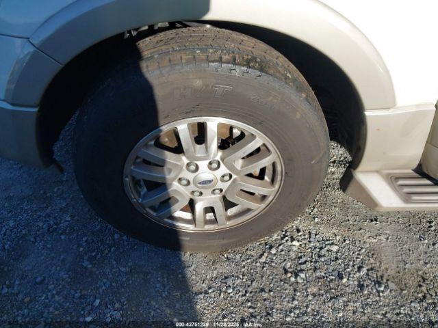 Ford Expedition Image 13