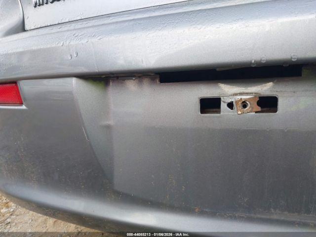 Mitsubishi Lancer Es Image 8