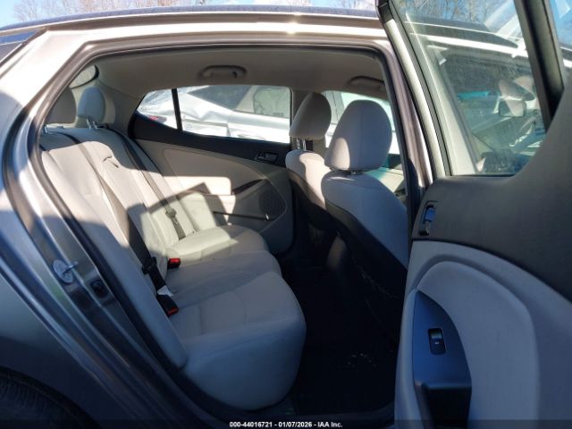 Kia Optima Lx Image 2