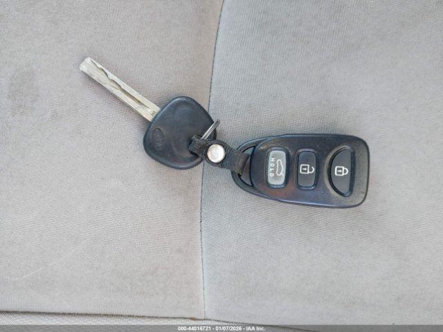 Kia Optima Lx Image 9